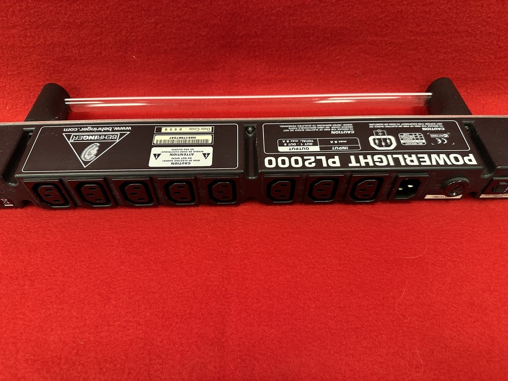 Behringer PL2000