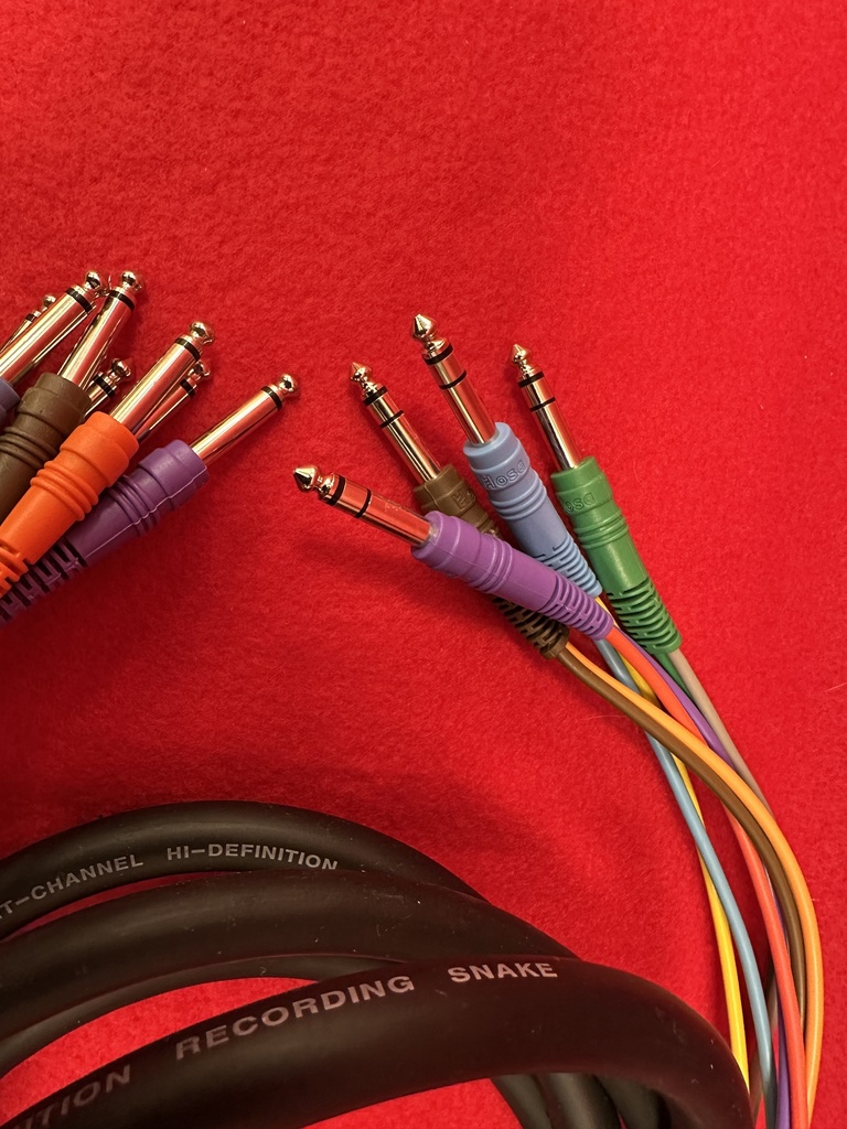 Hosa snake 4xPhono stereo – 8xPhono mono 1,8 mtr (used)