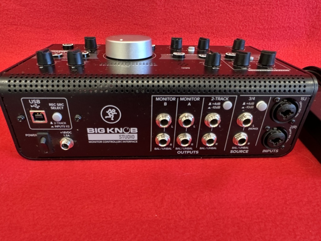 Mackie Big Knob Studio