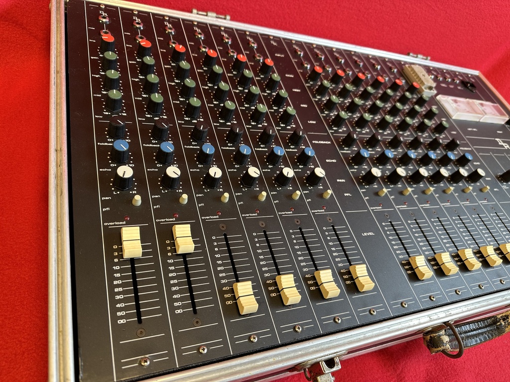 D&R MR600 12-ch (refurbished)