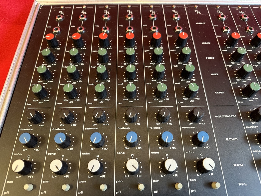 D&R MR600 12-ch (refurbished)