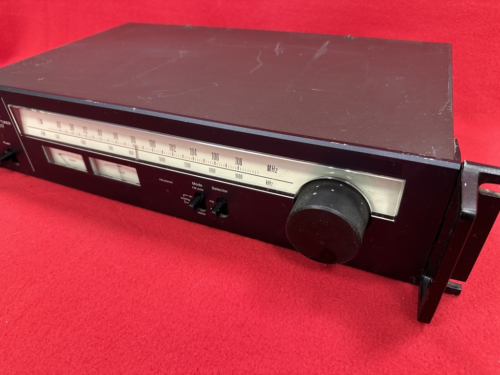 Sansui TU-217 rackmount