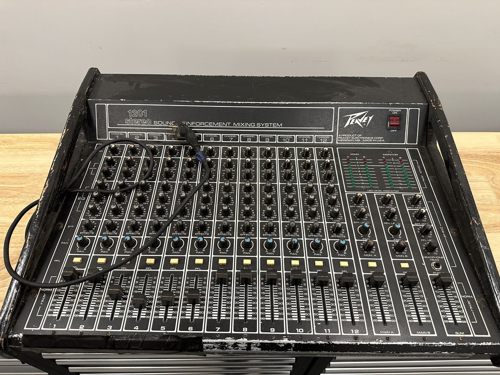 Peavey 1201 Stereo Sound Reinforcement Mixing System (untested)