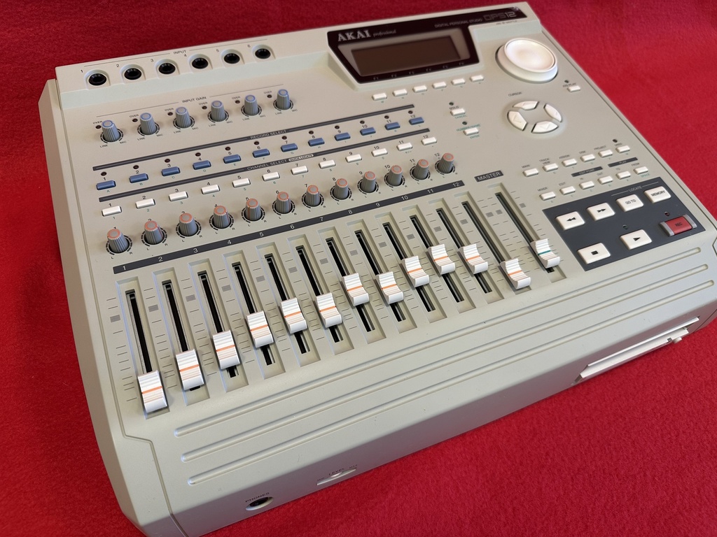 Akai DPS12 Digital Personal Studio MTR Recorder