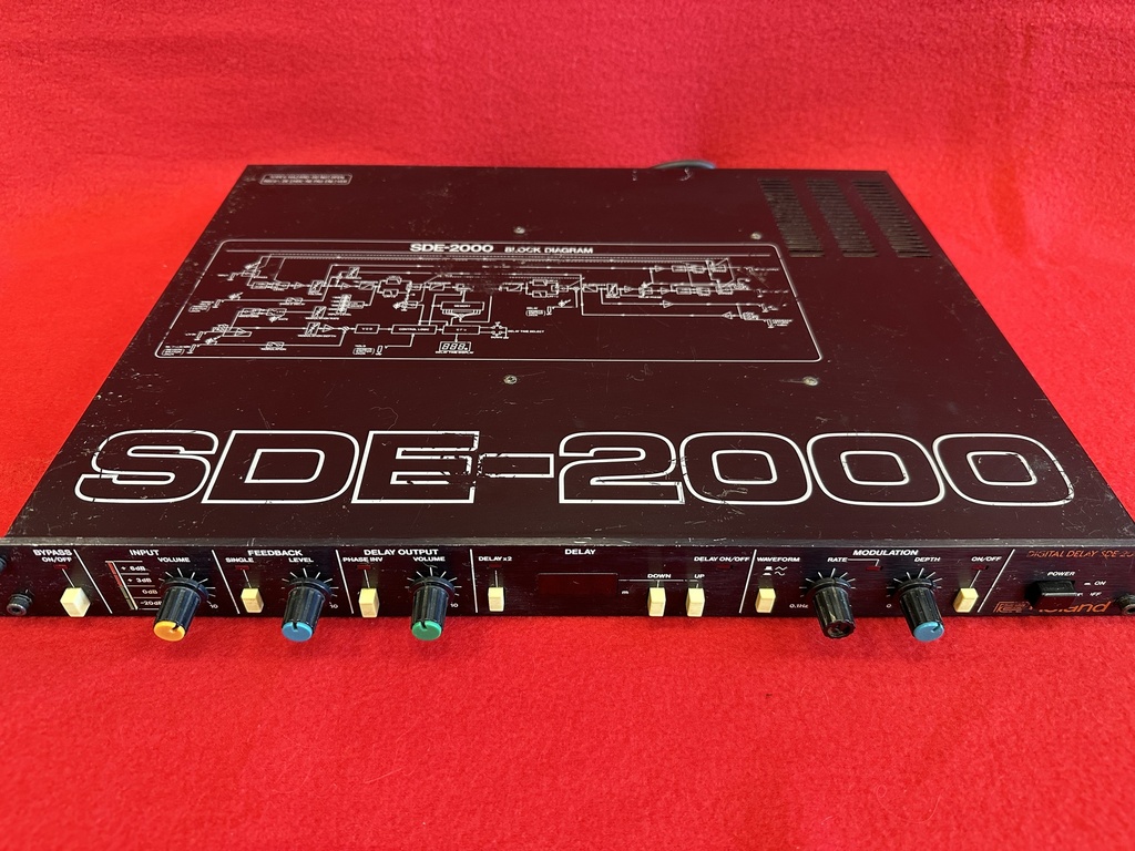 Roland SDE-2000 Digital Delay (used)